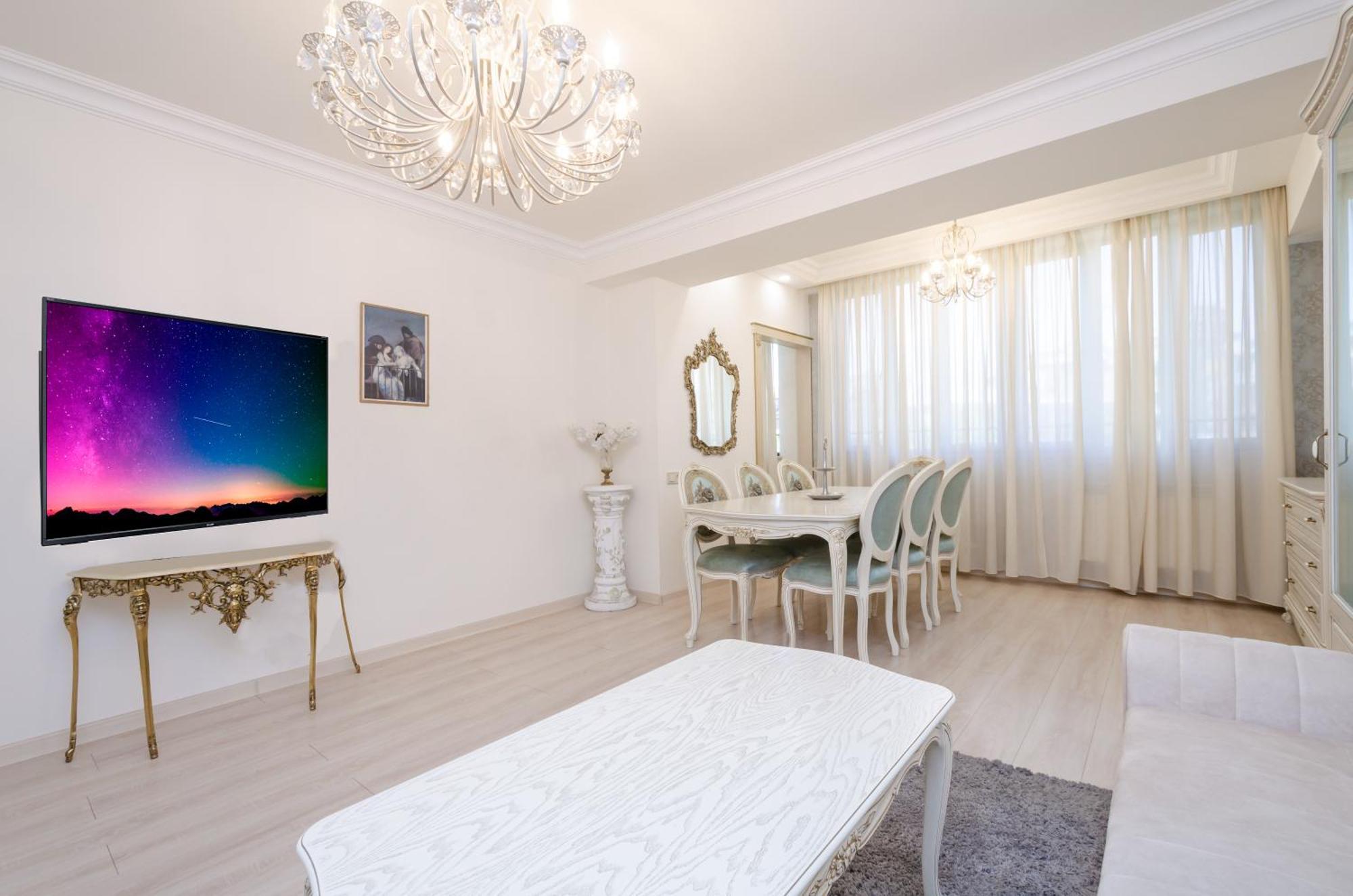 5A Beautiful Apartment In The Center Of The Capital Photo Original Erévan Extérieur photo